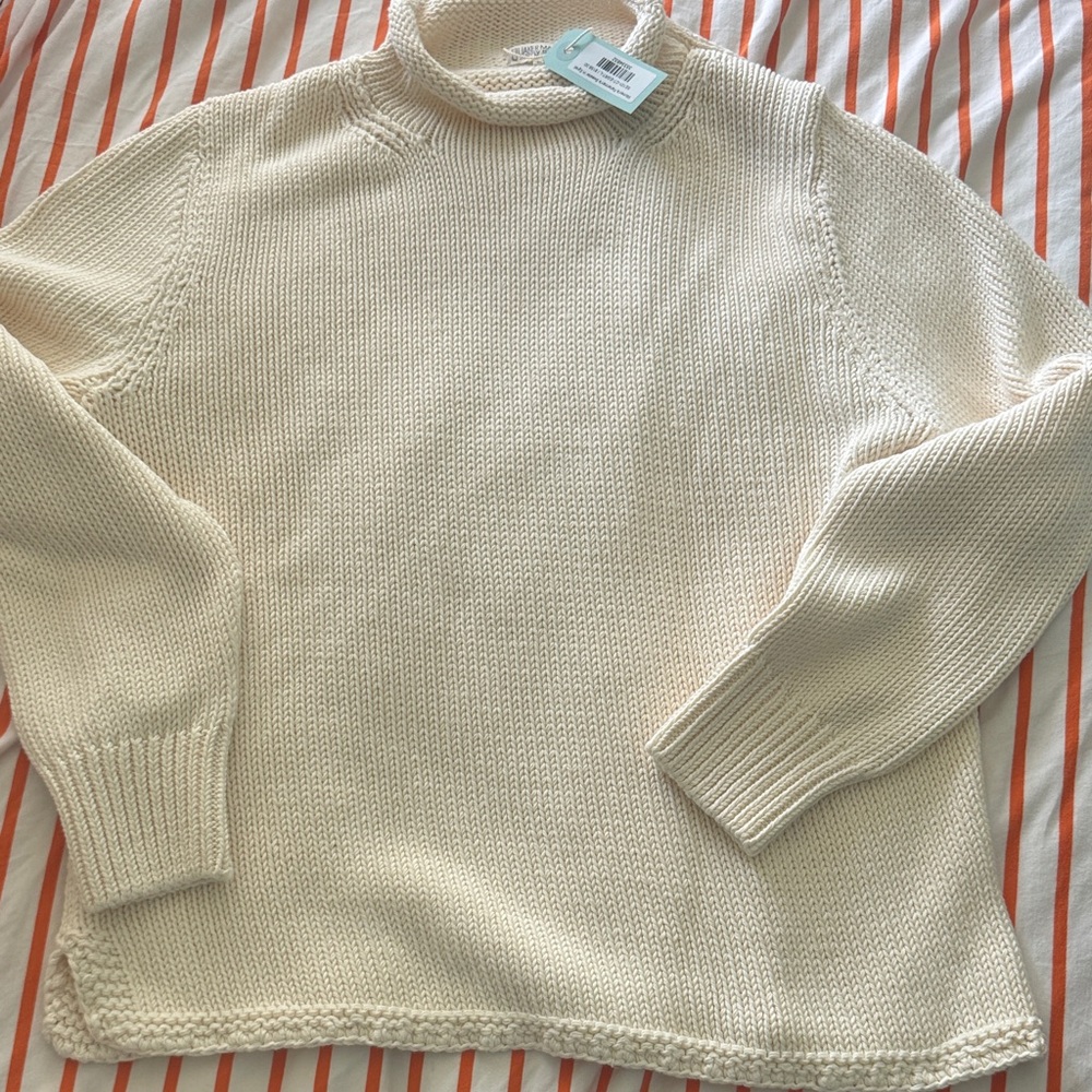 Chic Cream Women's Turtleneck Sweater